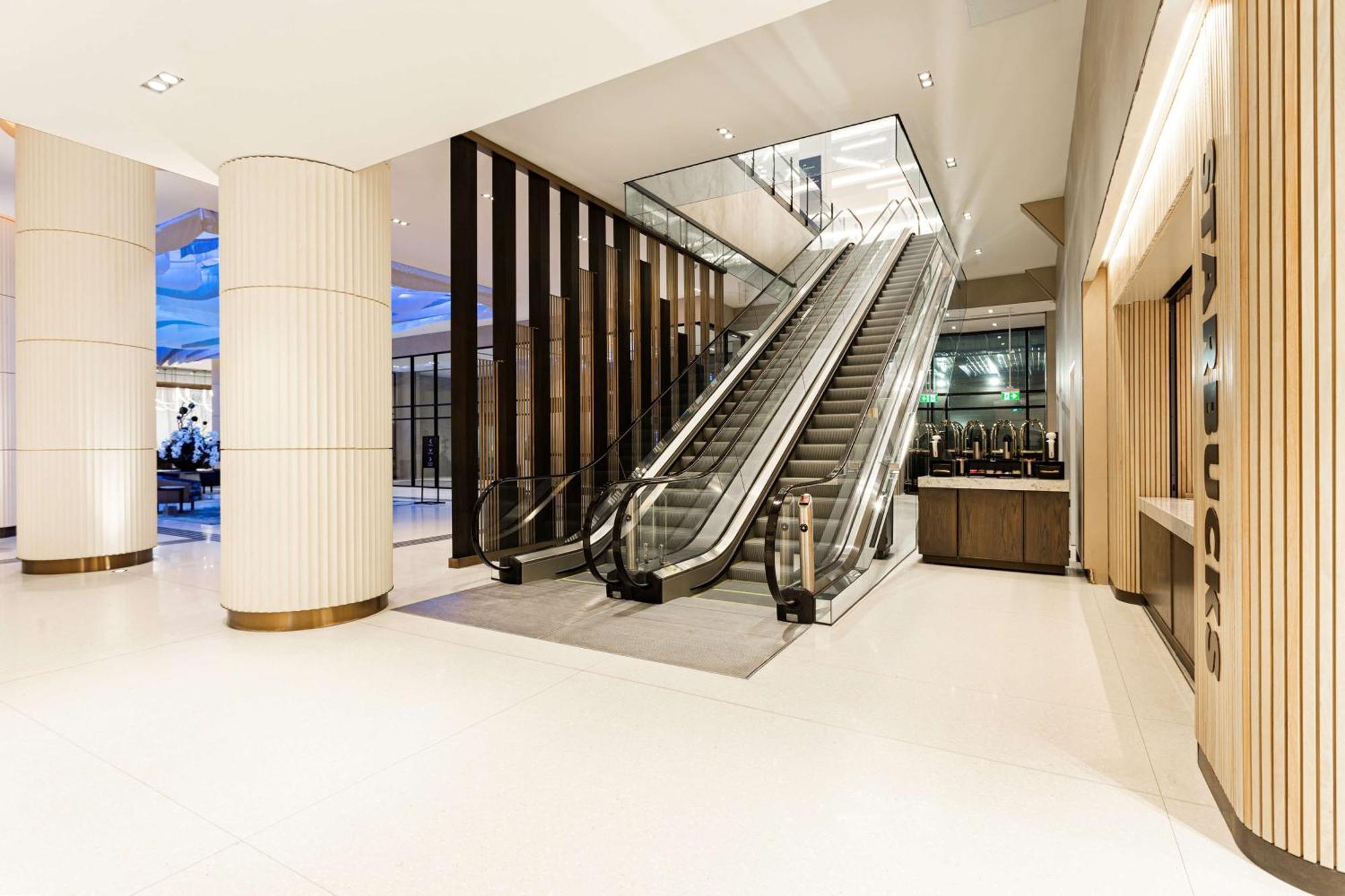 Hilton Niagara Falls/ Fallsview Hotel&Suites Esterno foto Interior of the hotel