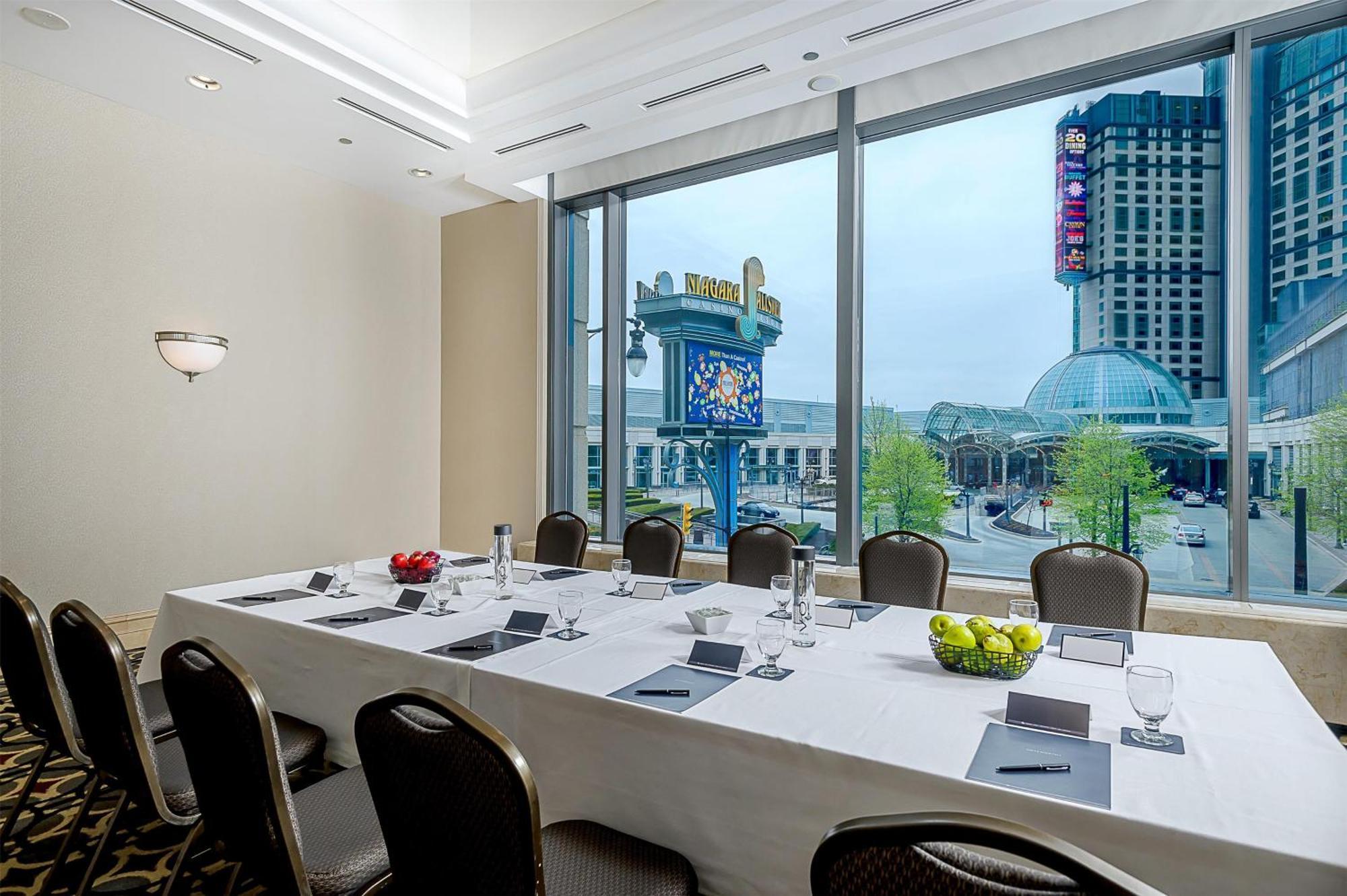 Hilton Niagara Falls/ Fallsview Hotel&Suites Esterno foto